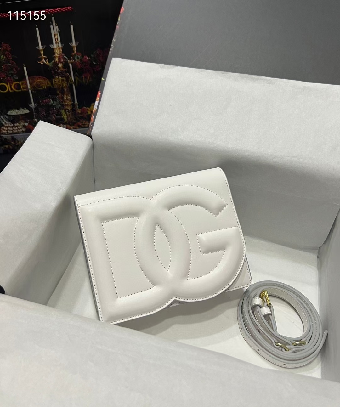 D&G 003 White LM022 20cm