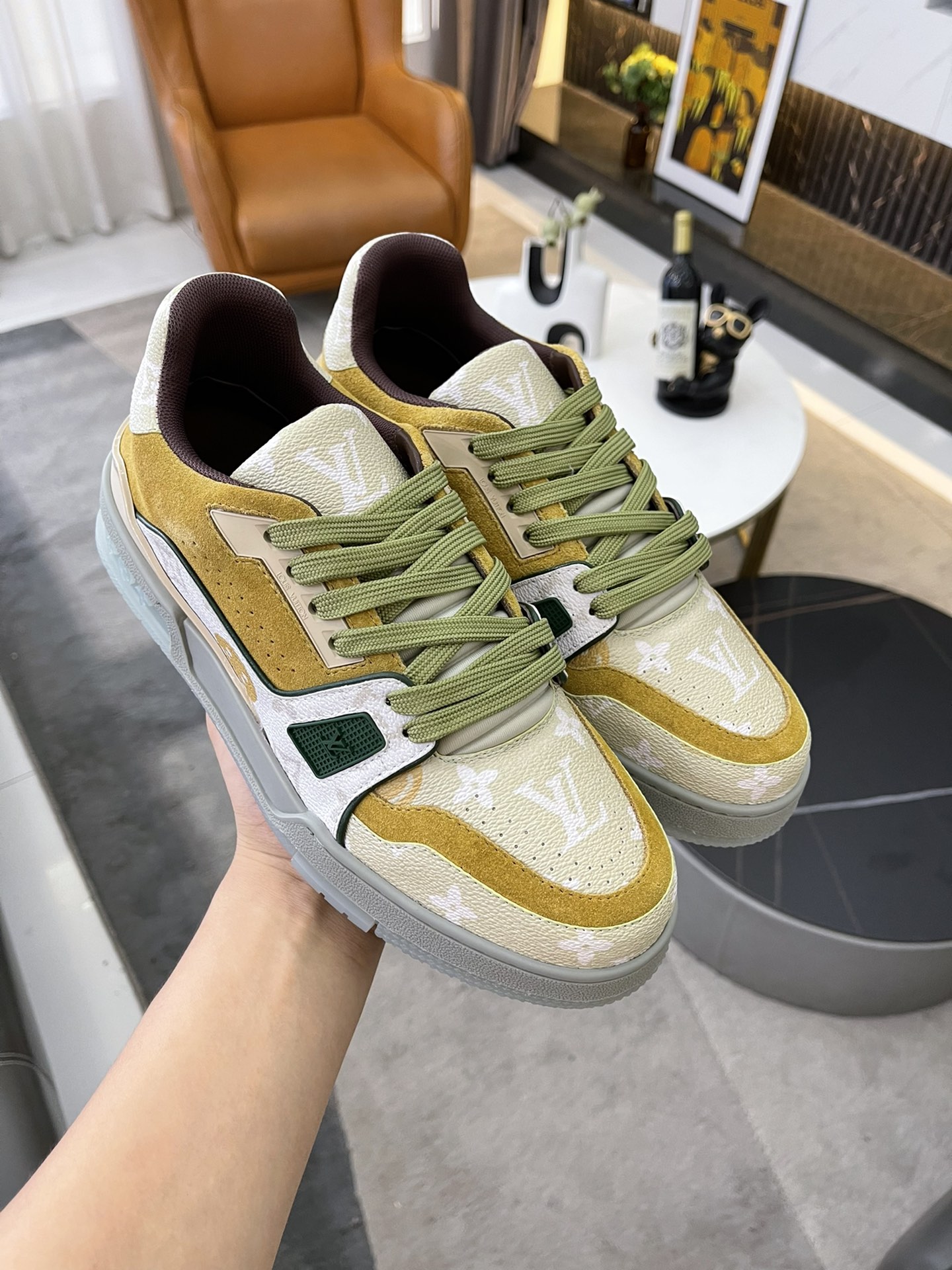 LV 022 Casual shoes XM024 02
