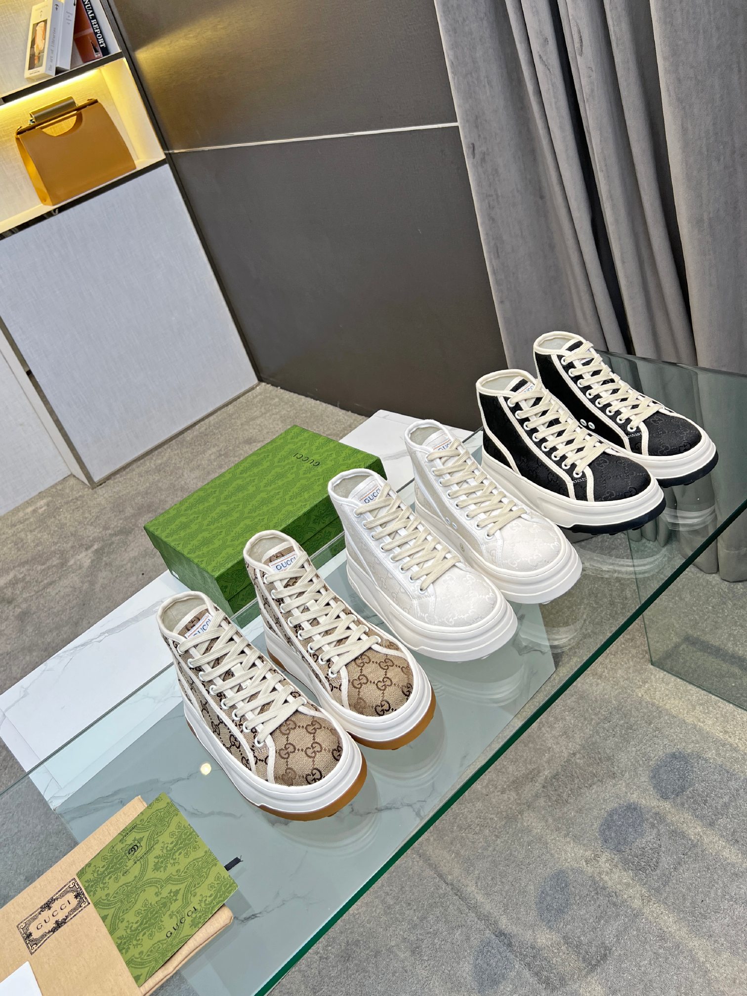 Gucci 008 Casual shoes XM 052