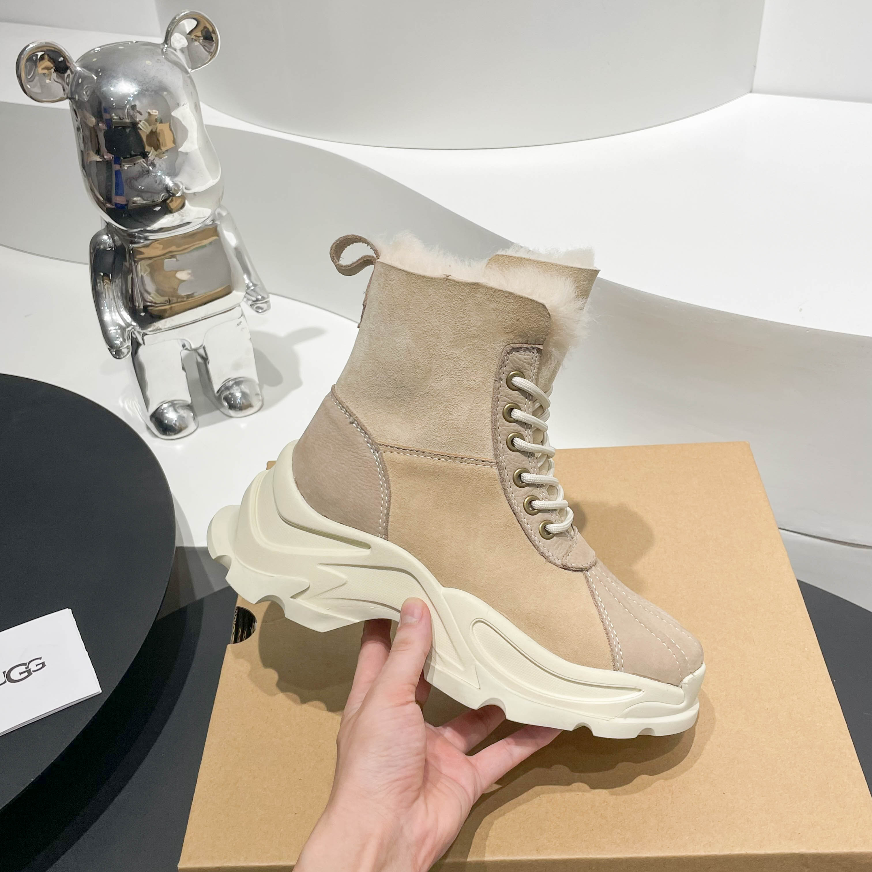 UGG shoes 009 XM013
