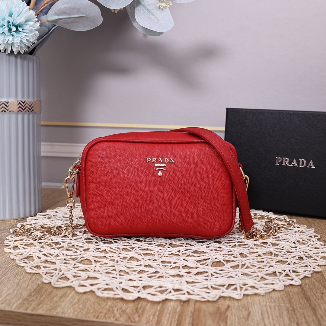 Prada0837 22PJ021