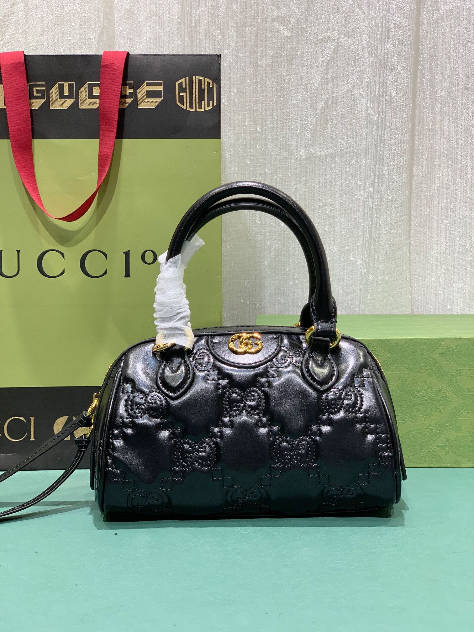 GUCCI handbag 702251