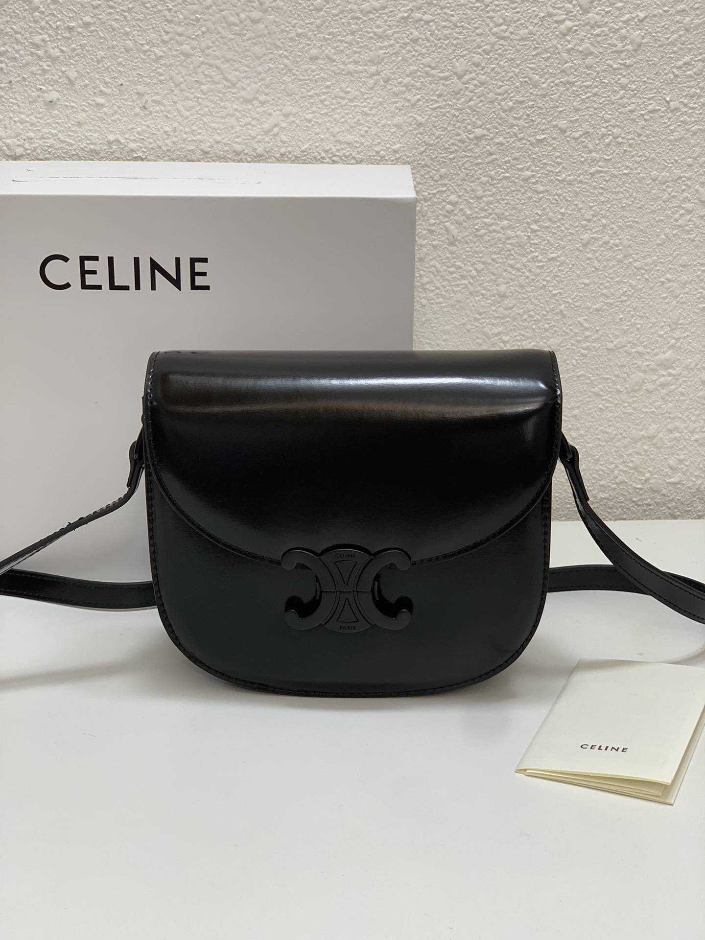 Celine005XX512