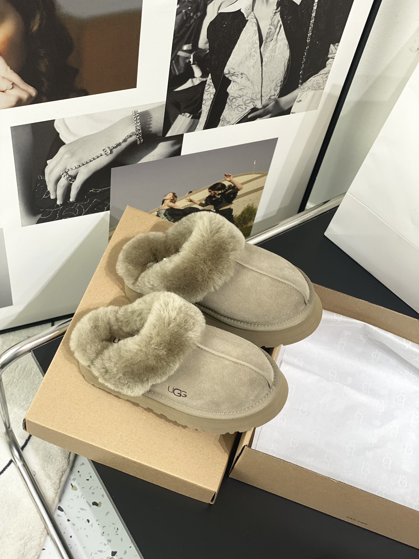 UGG shoes 023 XM012