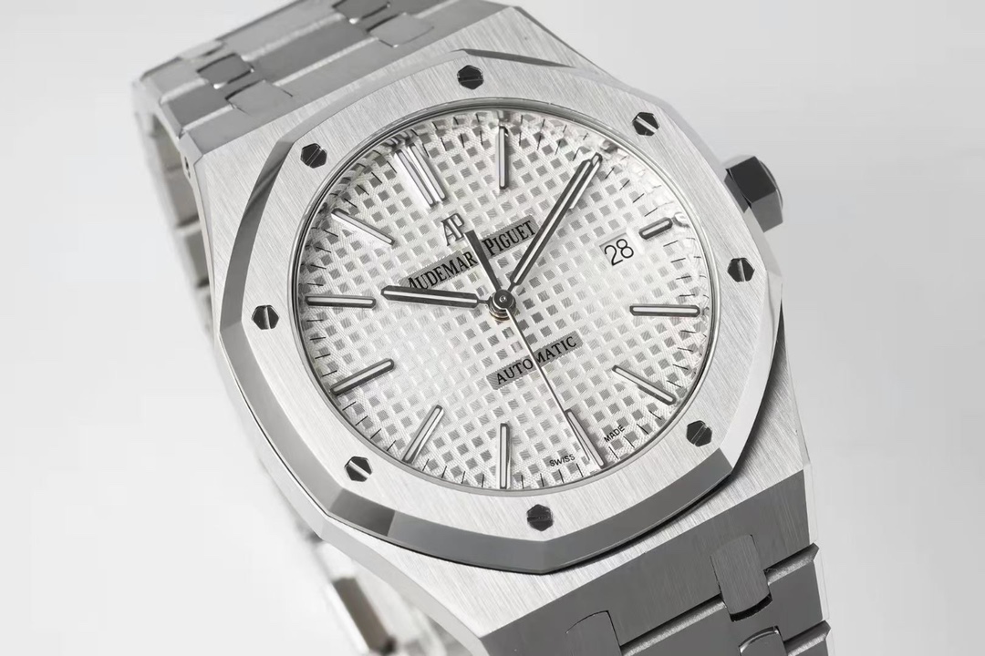 Audemars Piguet ROYAL OAK 15400 41mm