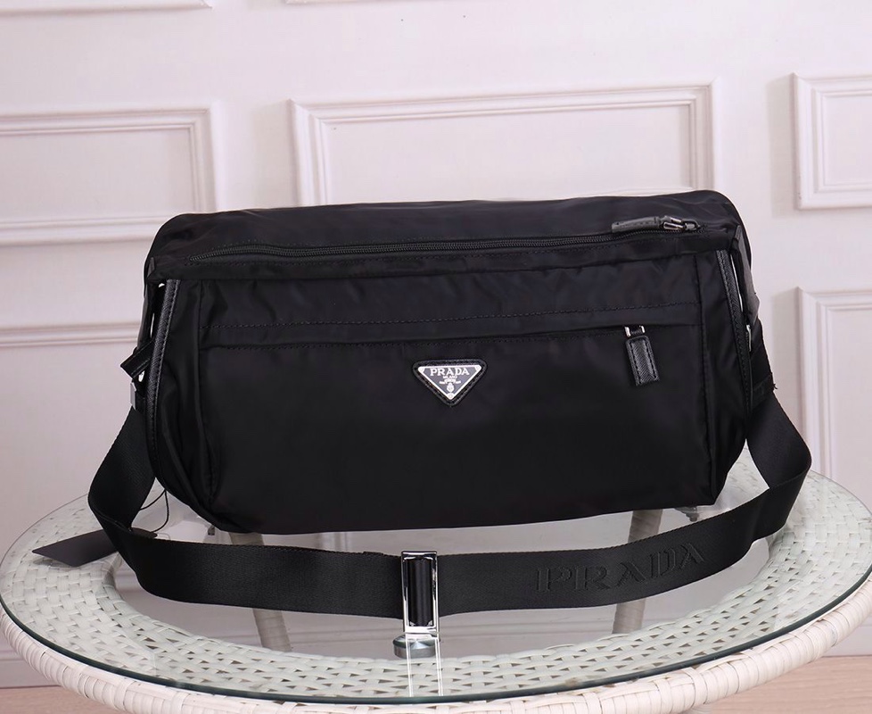 Prada cross body bag 993