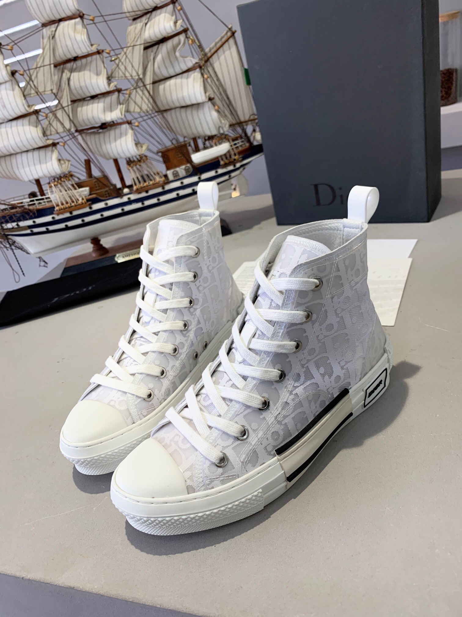 Dior&Kaws帆布鞋072
