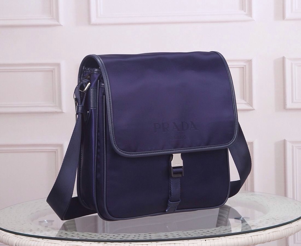 Prada messenger bag 0770