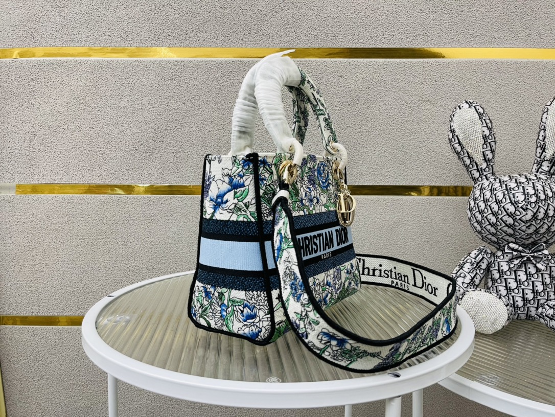 10A + top quality Dior Medium Lady D-Lite Bag 9920 DD003 24cm