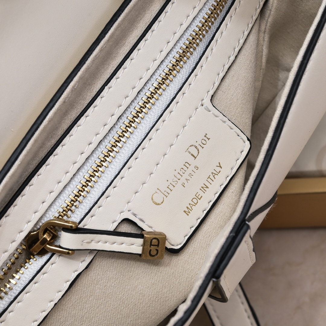 Saddle Bag White with weave strap 1033 XB012 25.5cm