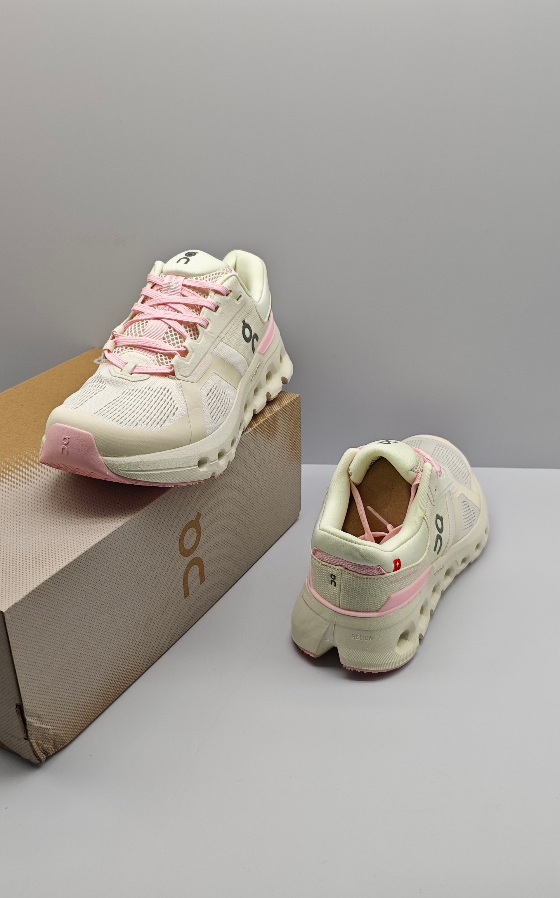 On Cloud Sneakers Sports shoes ON CloudRunner 2