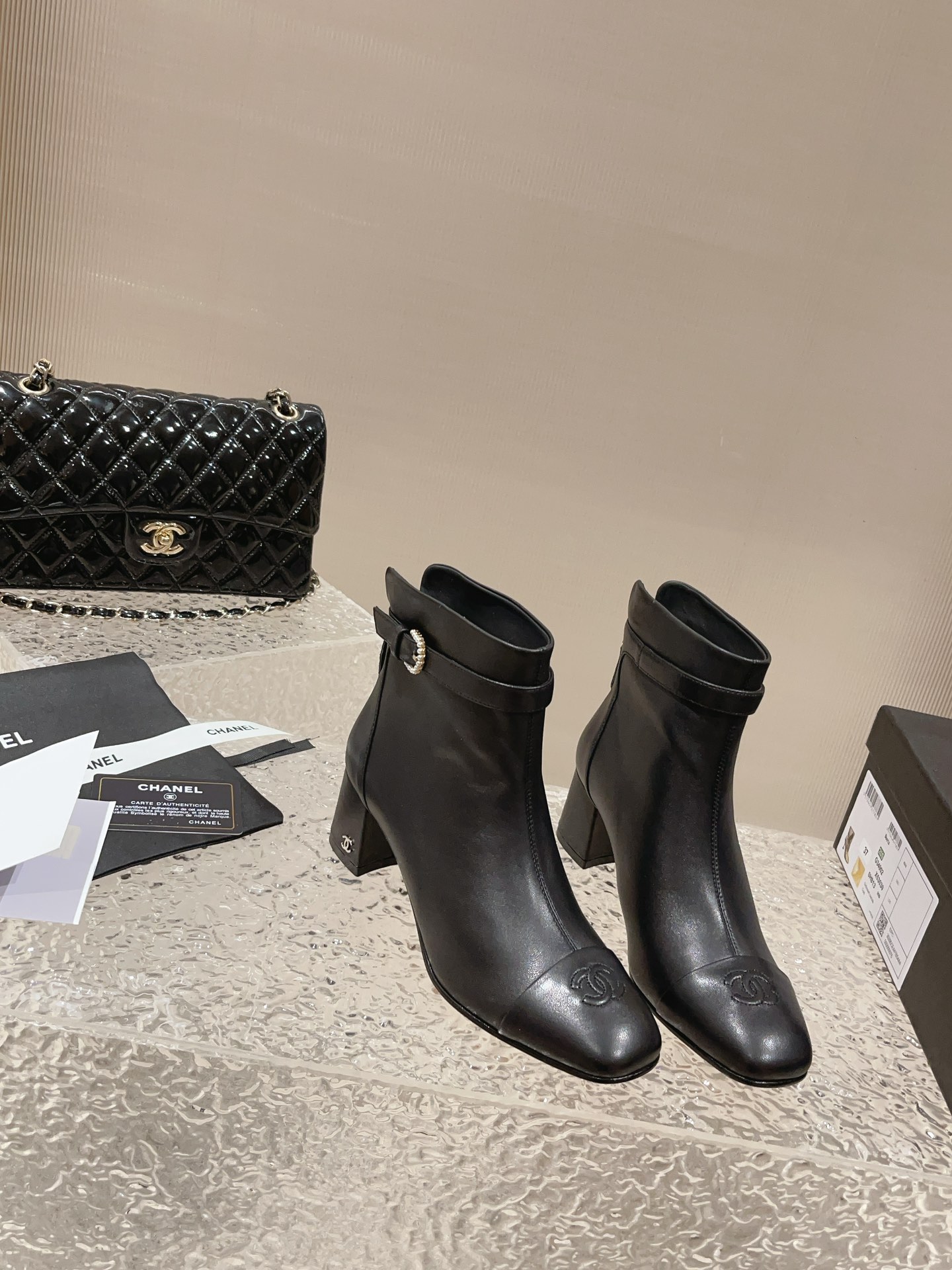 Chanel 013 boots XM083