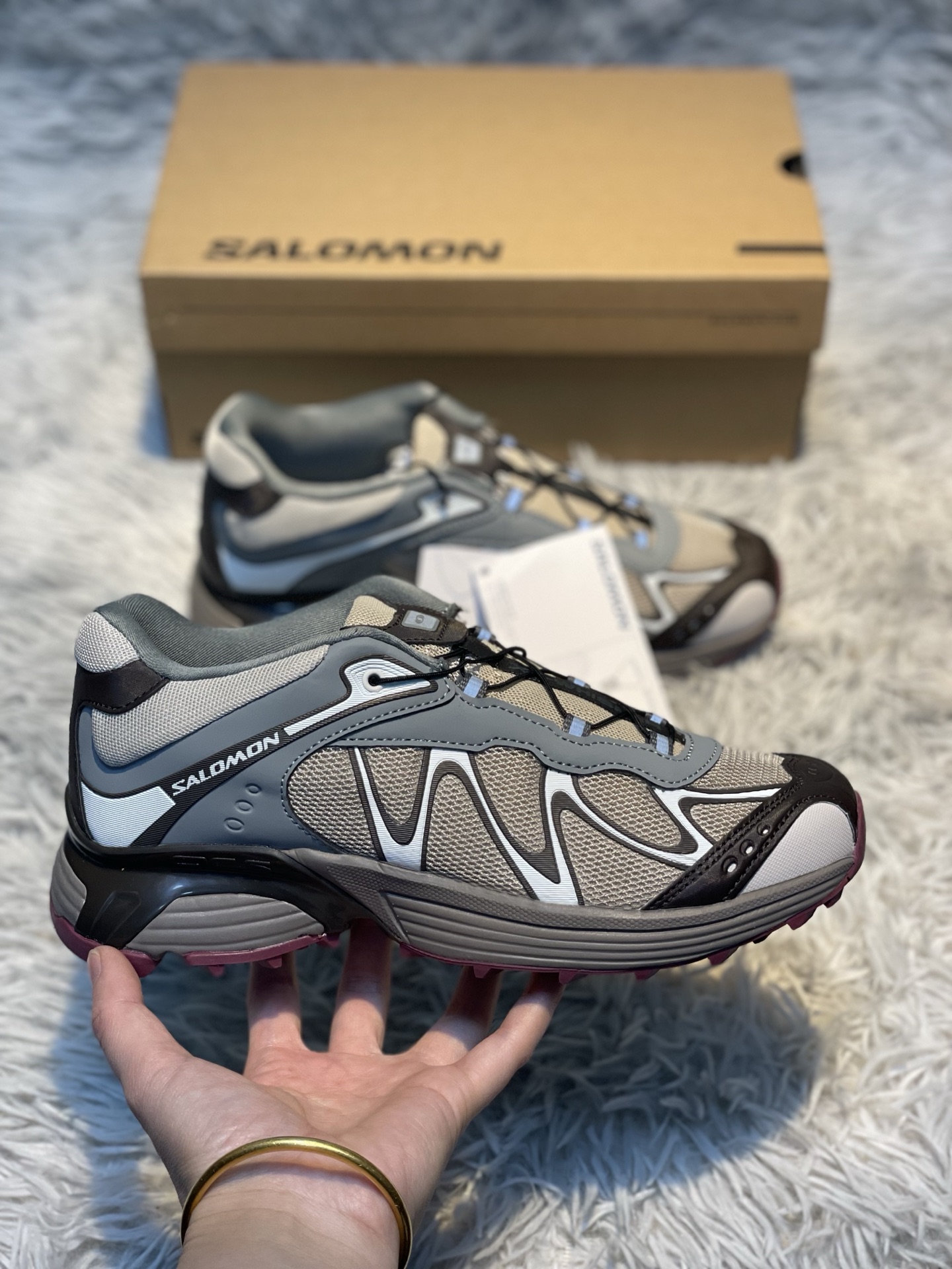 Salomon Sneakers Sports shoes XT-WHISPER