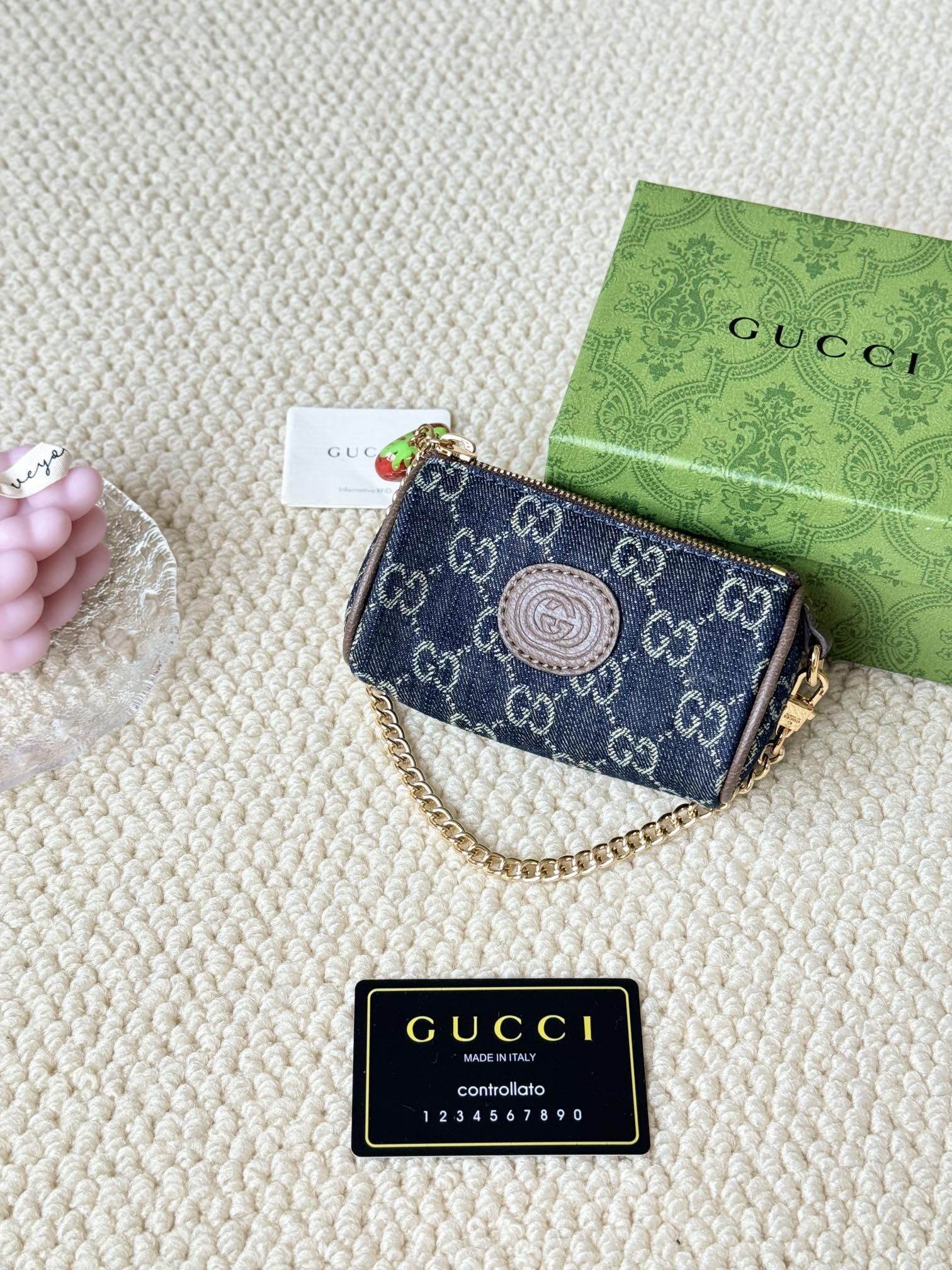 Gucci Zipper Wallet