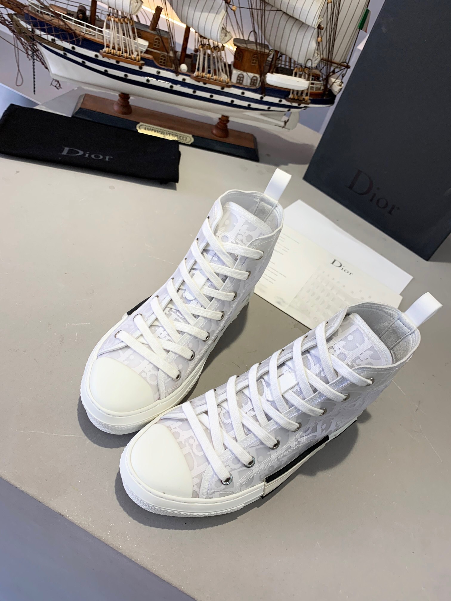 Dior&Kaws帆布鞋072