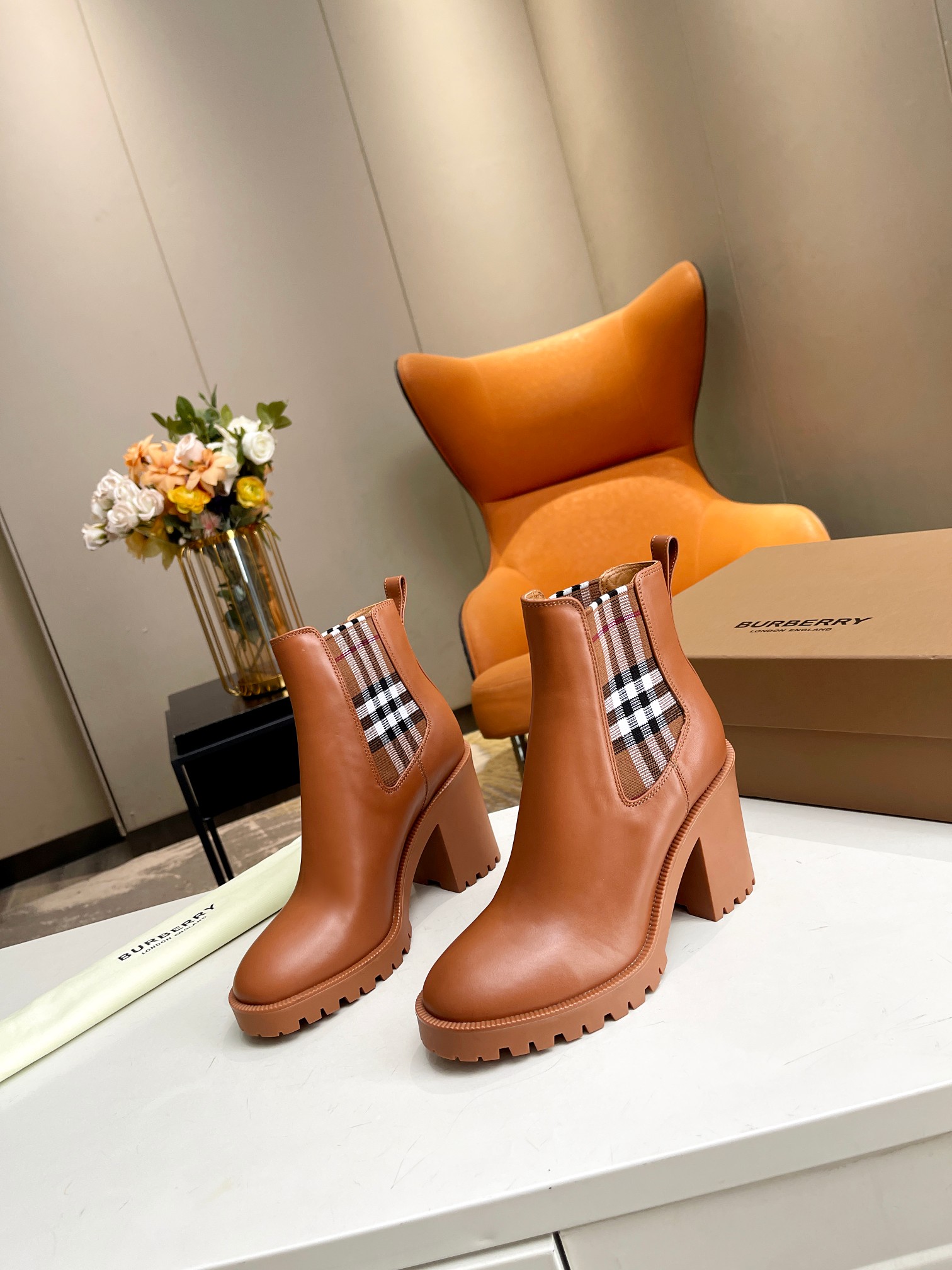 Burberry 003 boots XM023