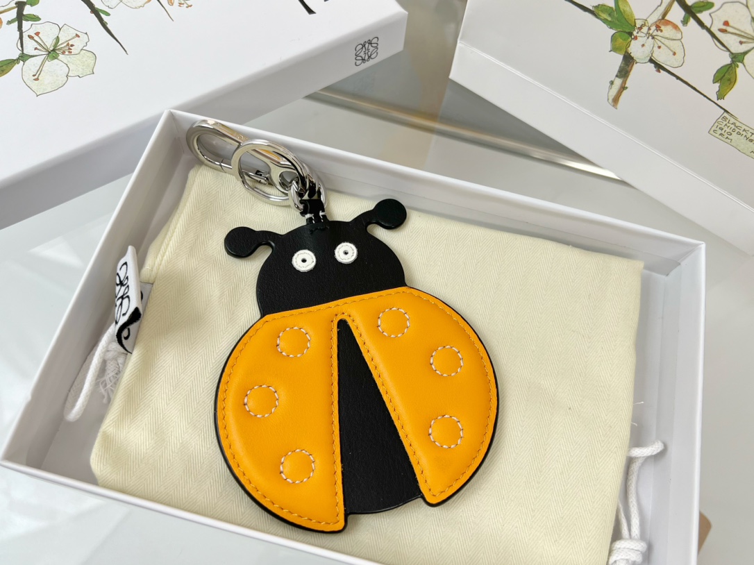 Loewe Key Chain Beetle Charm Imported Calfskin Keychain Charms Accessories