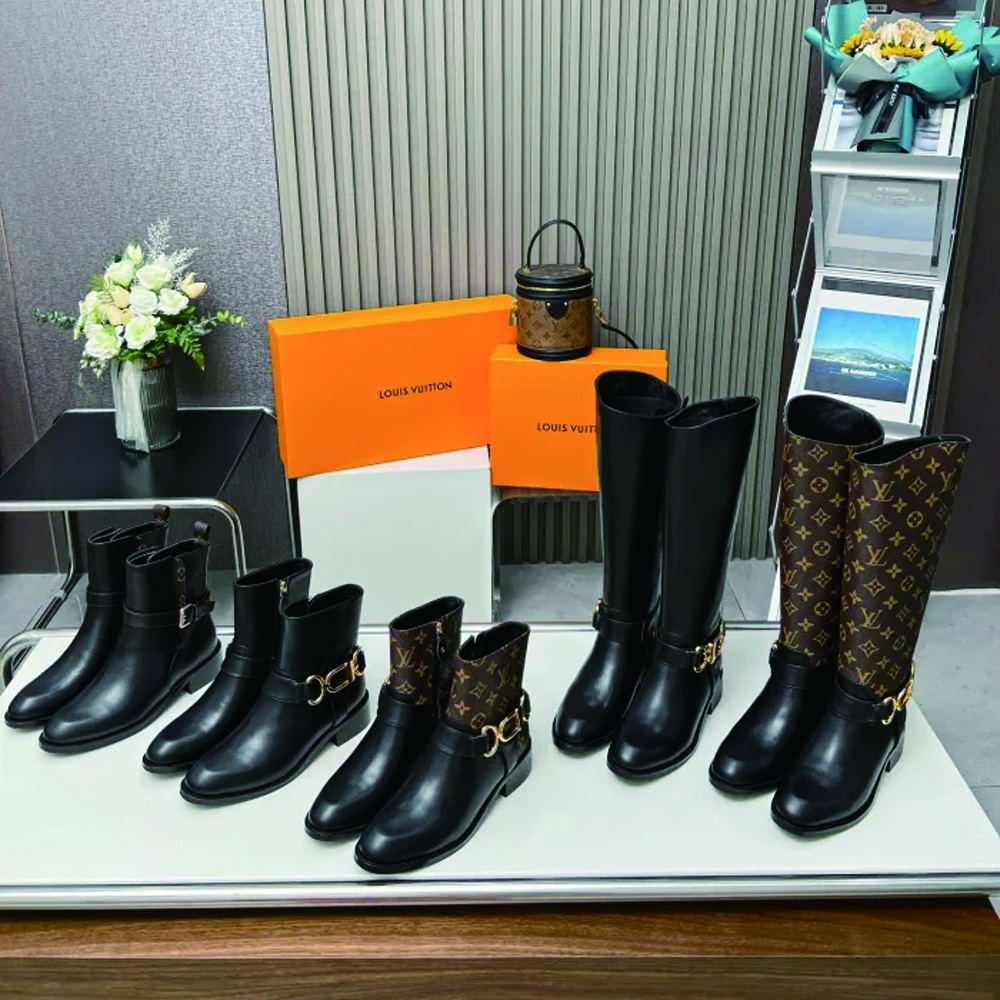 LV 008 boots XM023