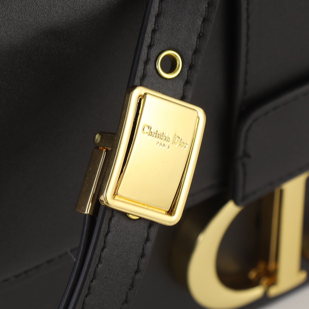 30 Montaigne Bag Black CD-1001 XB081 24cm