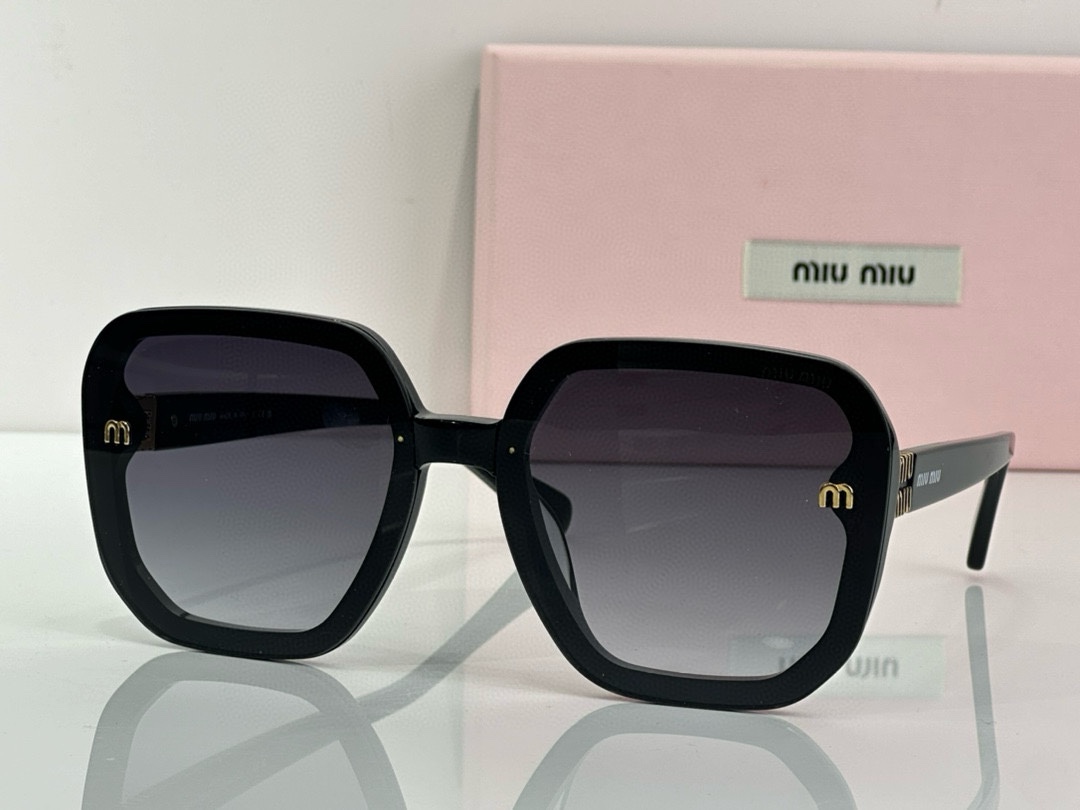 Miu Miu Sunglasses SMU265ys SM051