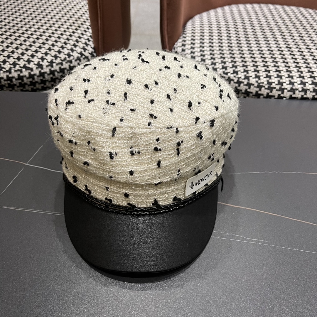 Moncler Hat Painter'S Beret Accessories