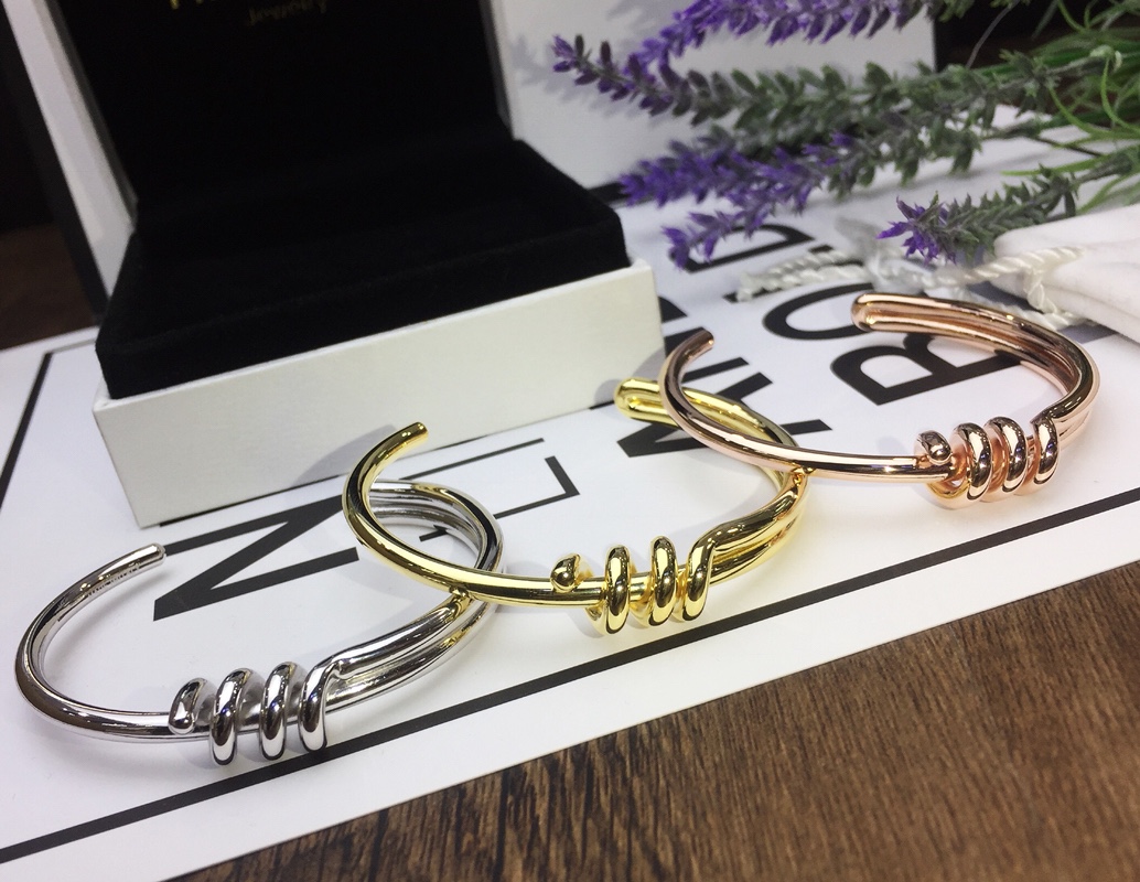 Celine Jewelry Bangle Knot bracelet knot bracelet