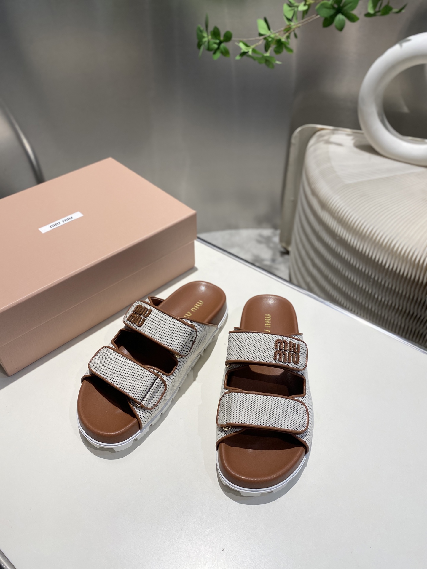 Miu Miu Shoes Xiaoxiang style flat slippers