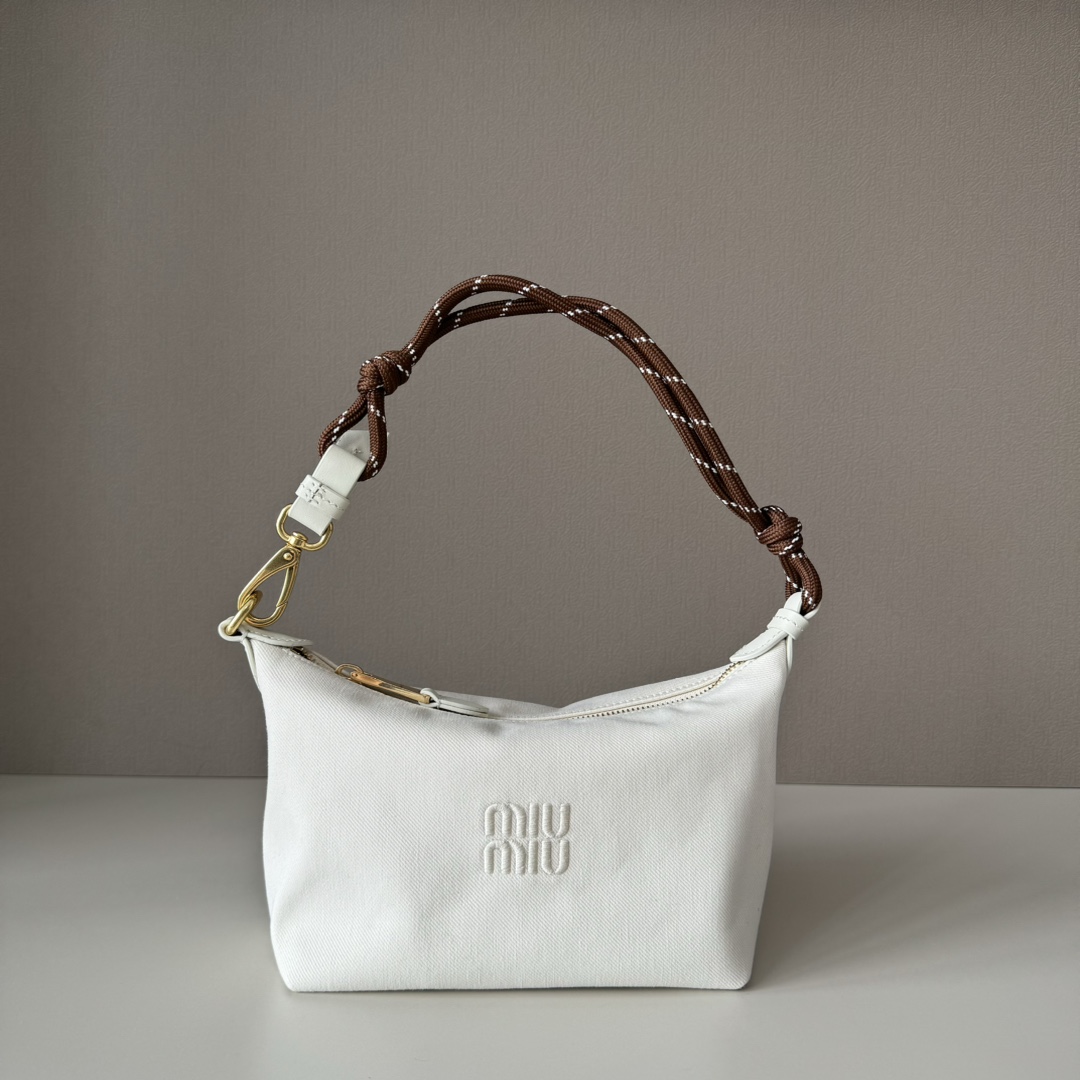 Miu Miu Shoulder Bag Ladies' Favorite