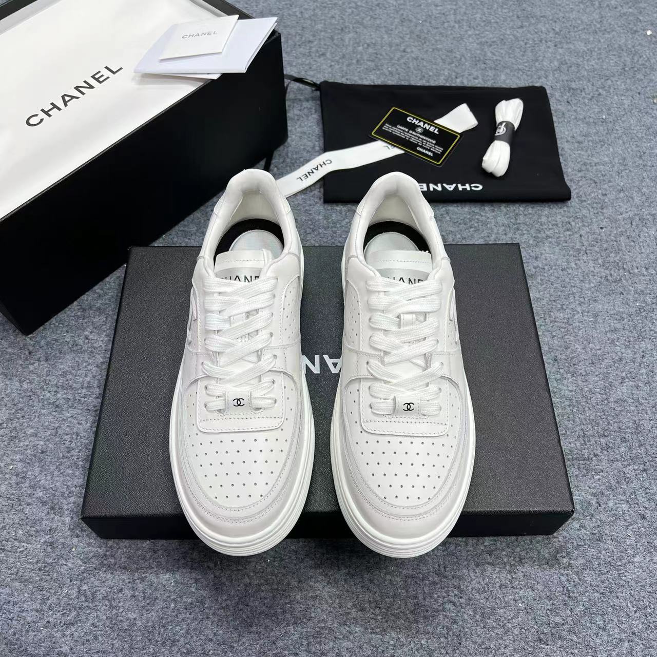 Chanel 011 Casual shoes XM092