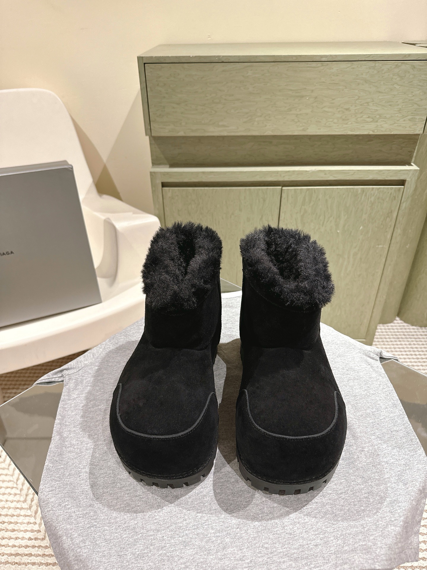 Balenciaga boots 002 HL024