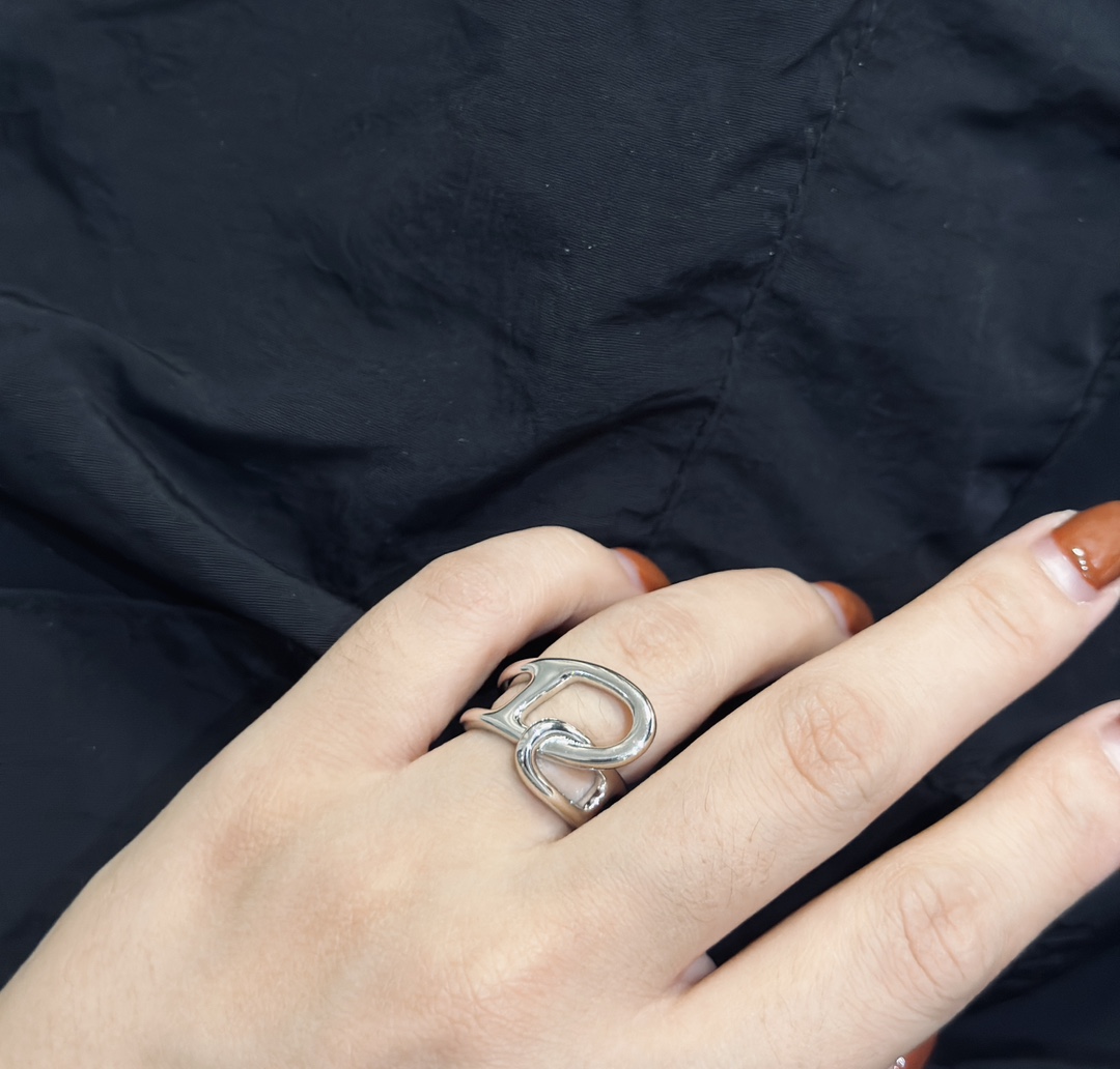 Hermes Ring 004