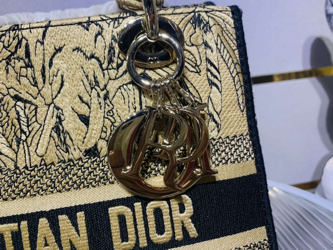 10A + top quality Dior Medium Lady D-Lite Bag 9920 DD003 24cm