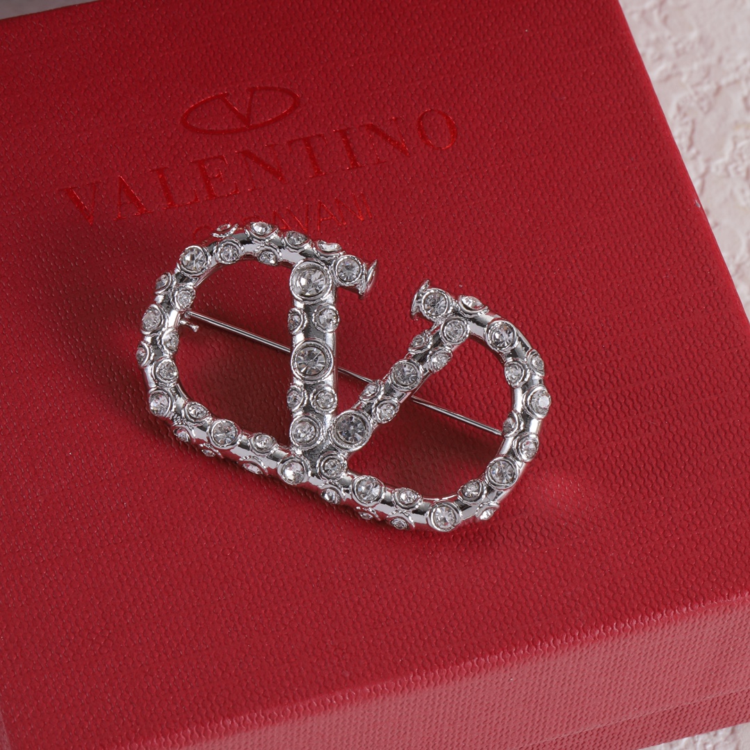 Valentino Jewelry Brooches Personalized Oval Diamond-Encrusted Vlogo Brooch