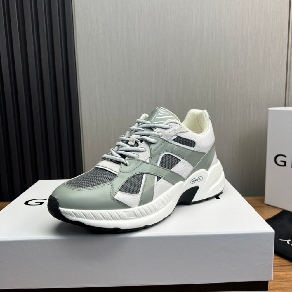 Givenchy Shoes Sports shoes