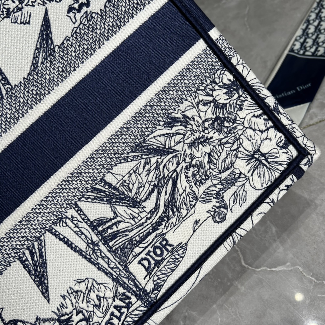 10A + top quality Medium Dior Book Tote 0175 XB022 36cm
