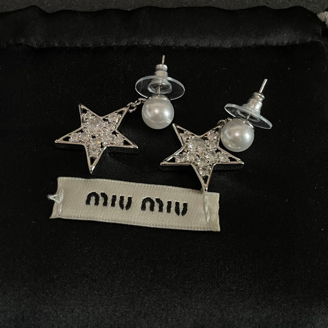 Miu Miu Jewelry Earring Five-pointed star hand drill