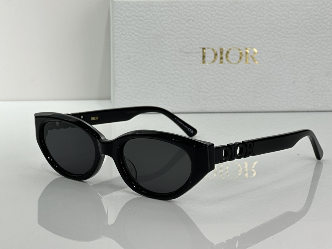 Dior Sunglasses 8602 SM051
