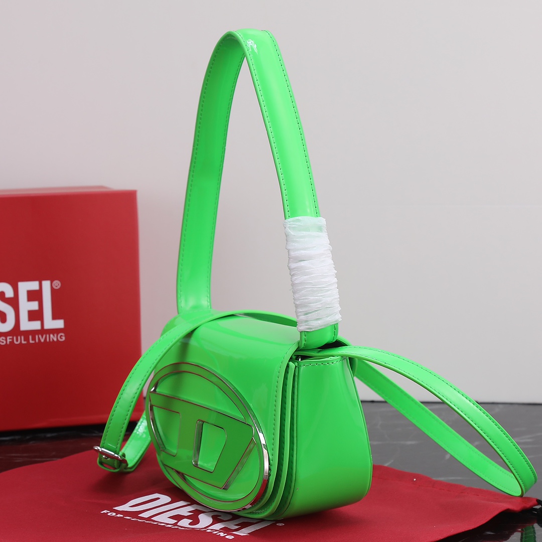 Diesel 1DR Shoulder Bag 521 LM09 20cm