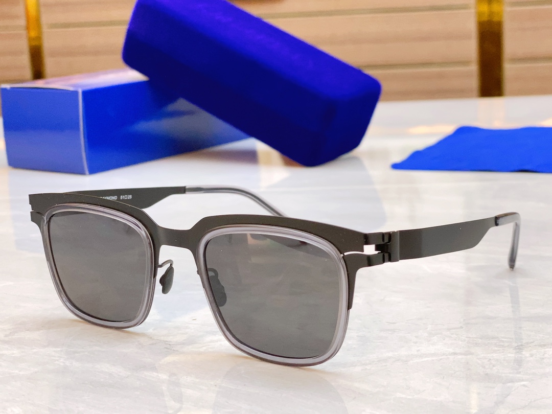 Ray-Ban Sunglasses RAYMOND