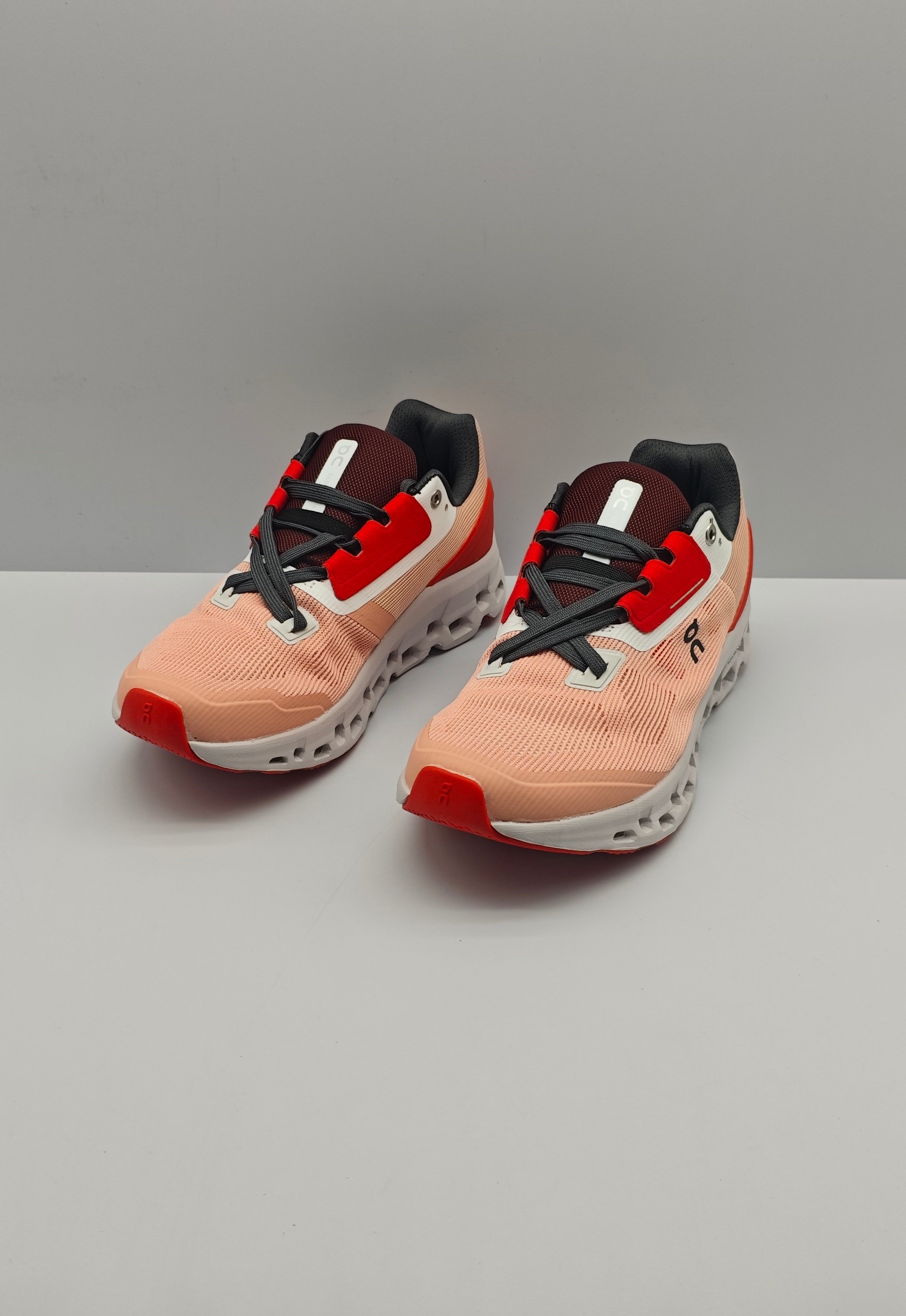 On Cloud Sneakers Sports shoes ON Cloudstratus 2