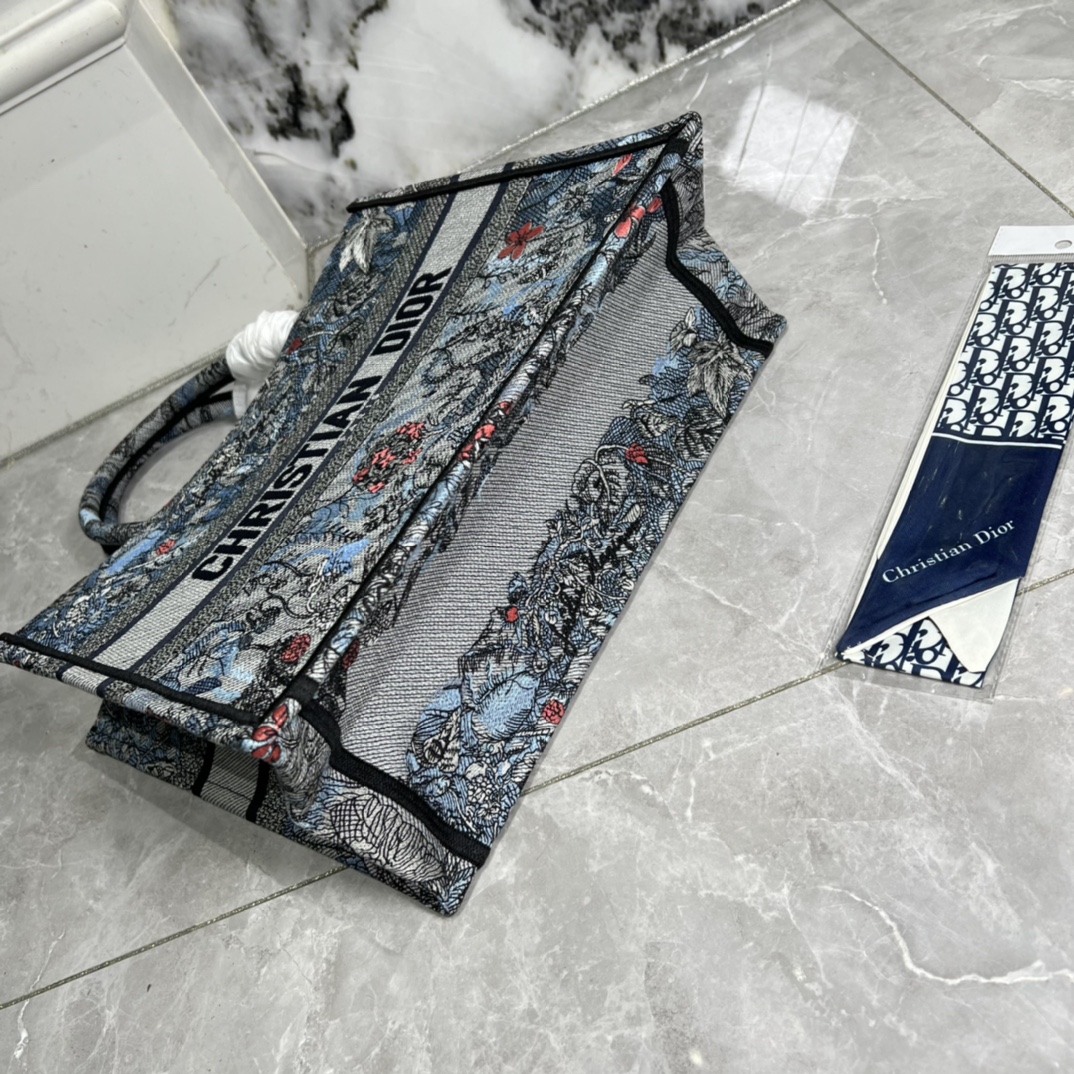 10A + top quality Medium Dior Book Tote 0175 XB022 36cm