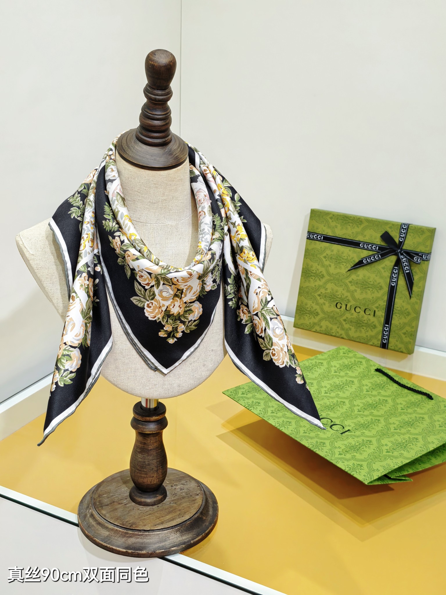 Gucci Scarf Interlocking Double G Floral Pattern Silk Twill 90*90cm Accessories