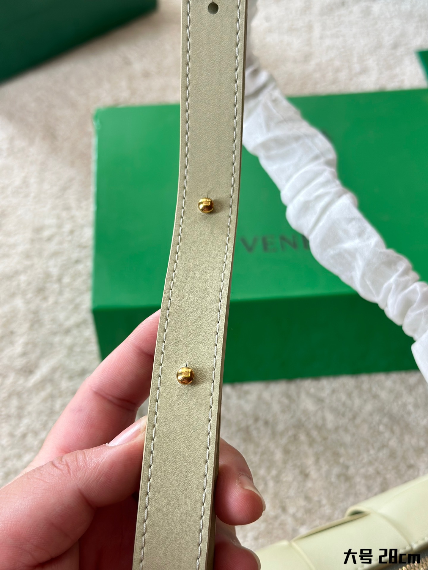 Bottega Veneta Cassette Bag 004 DB551 28cm