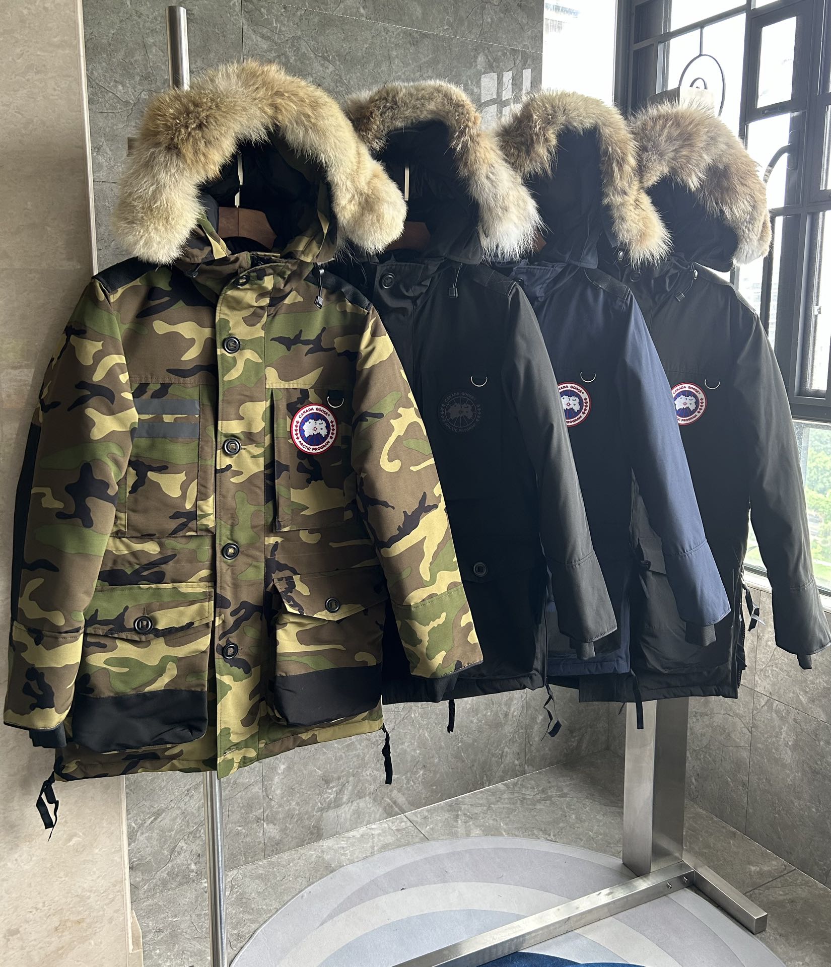 Canada Goose Down Jacket E38 FYZ007