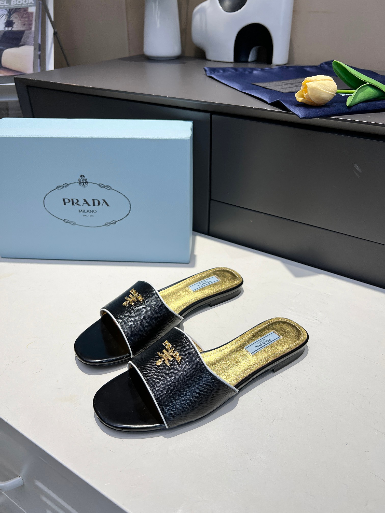 Prada shoes 065 XM042