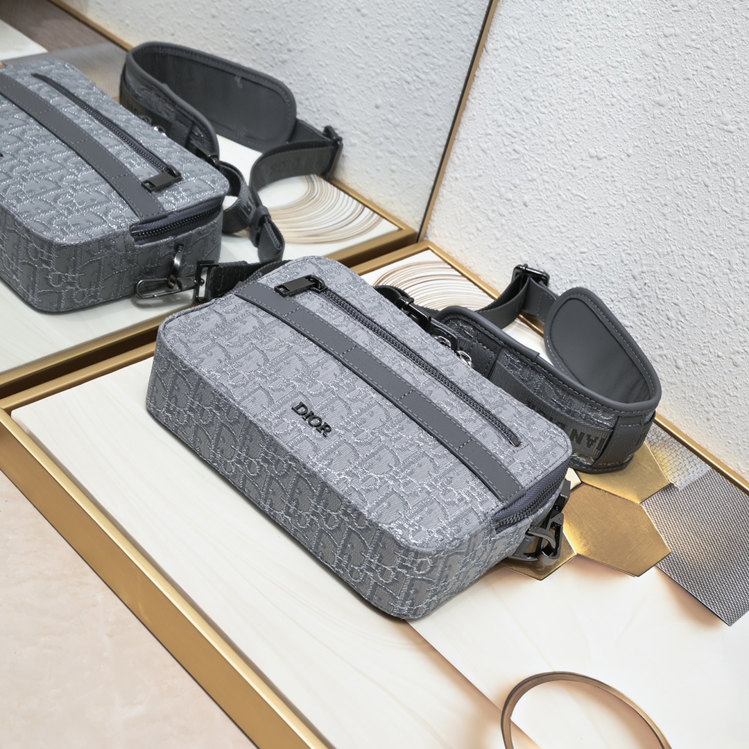 Dior Safari Messenger Bag 1020 XB081 22cm