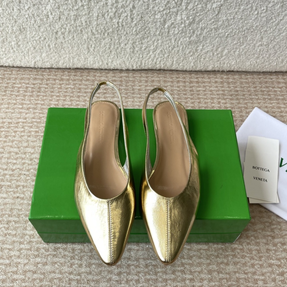 Bottega Veneta Shoes Sandals Cowhide Leather