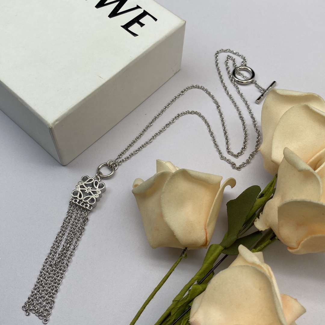 Loewe Jewelry Necklace Hollow Square Logo Tassel Necklace