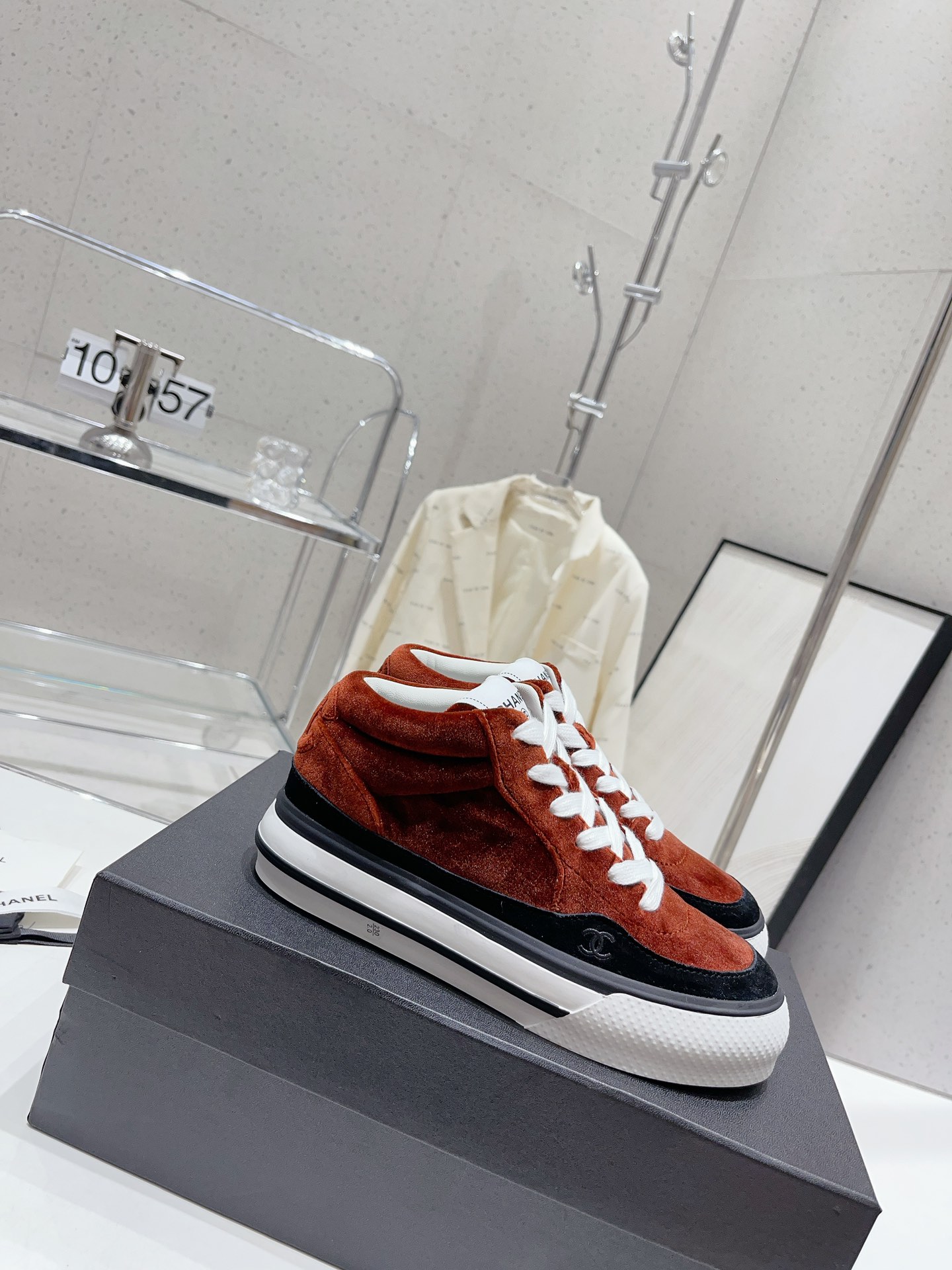 Chanel 014 Casual shoes XM072