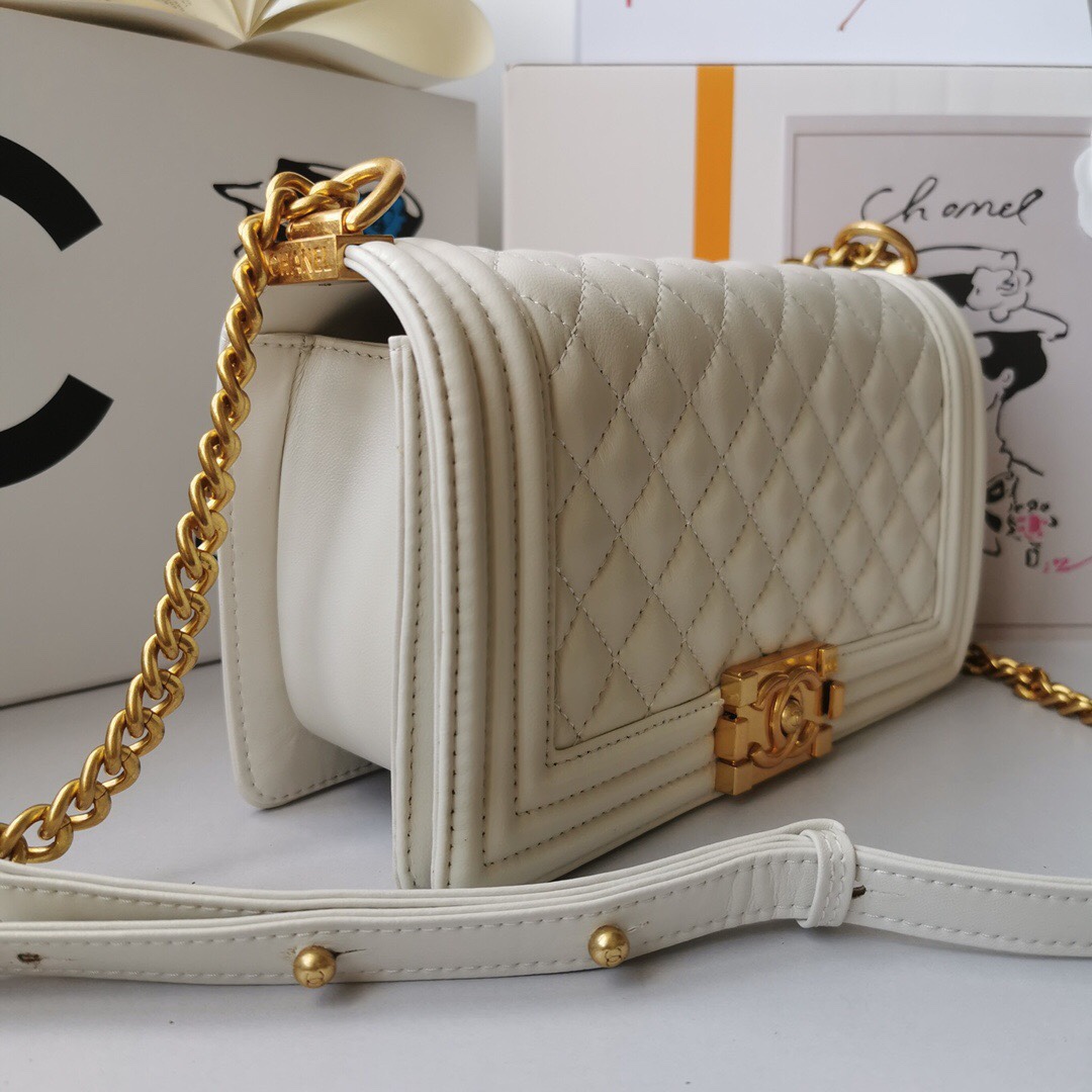chanel6708PYD042